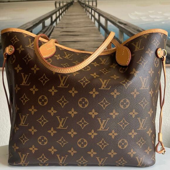 💎✨RARE FIND✨💎 Authentic Louis Vuitton Tote Bag - Picture 3 of 7